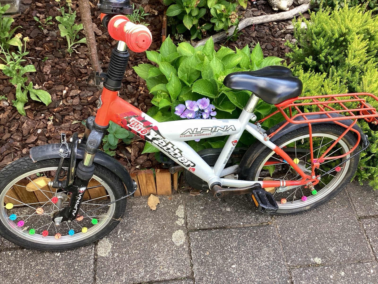 Alpina kinderfiets 16 inch - The Rabbits, Fietsen en Brommers, Ophalen, Gebruikt, Velgrem, 16 tot 20 inch