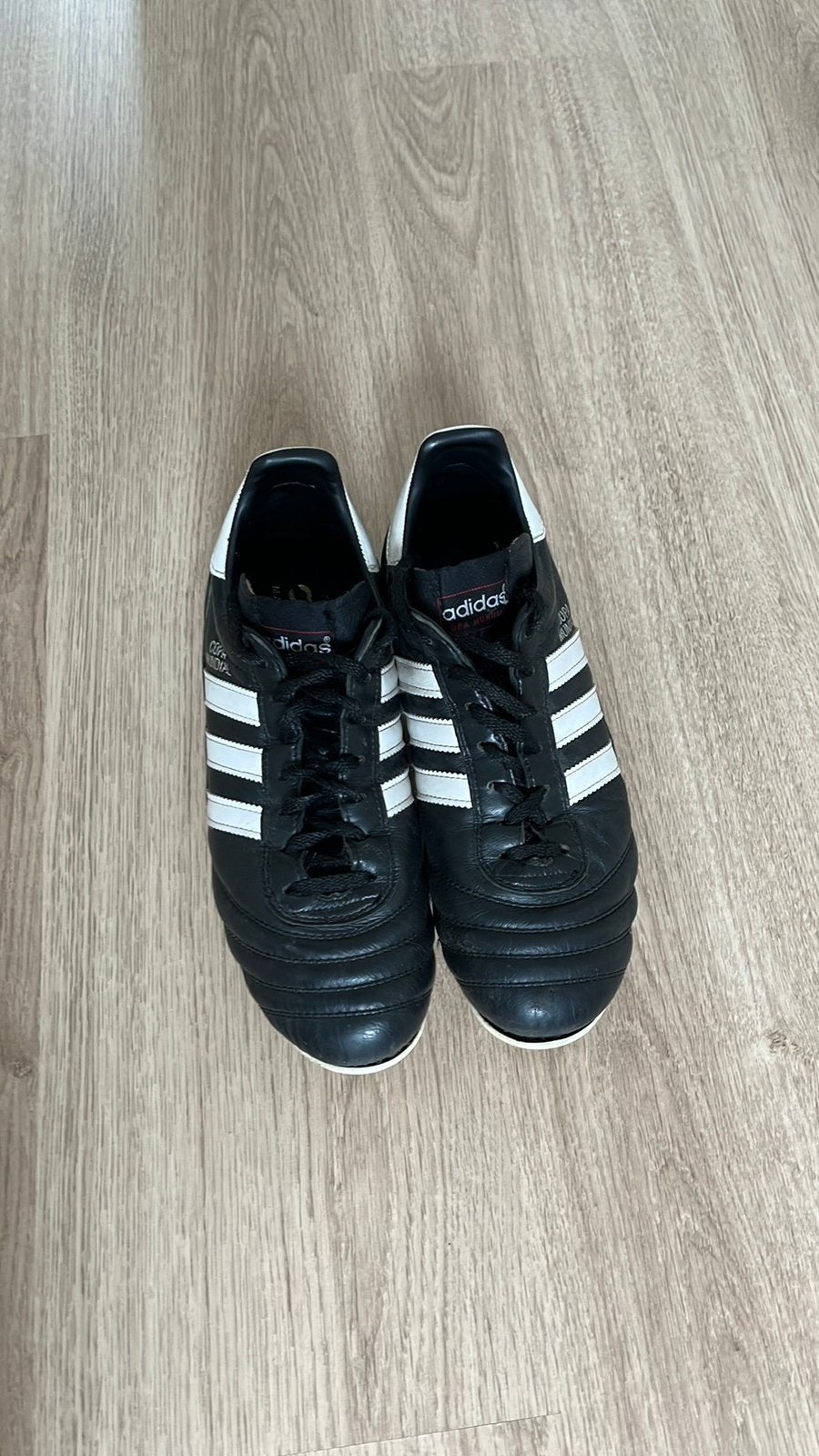 Adidas Copa Mundial Voetbalschoenen maat 40 1/3, Ophalen of Verzenden, Zo goed als nieuw, Schoenen