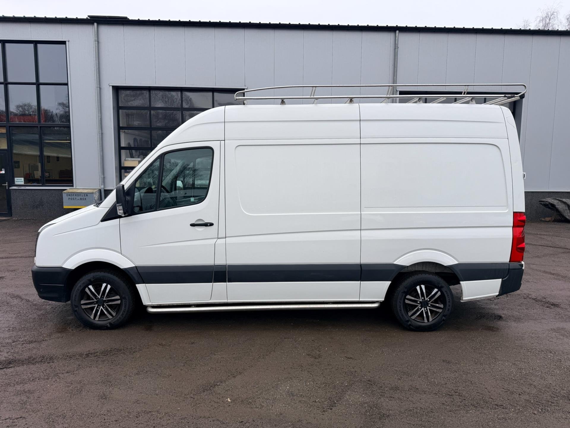 Volkswagen Crafter 30 2.0 TDI EURO 6 L2H2 Imperiaal / Cruise, Achterwielaandrijving, Gebruikt, 4 cilinders, 2000 kg