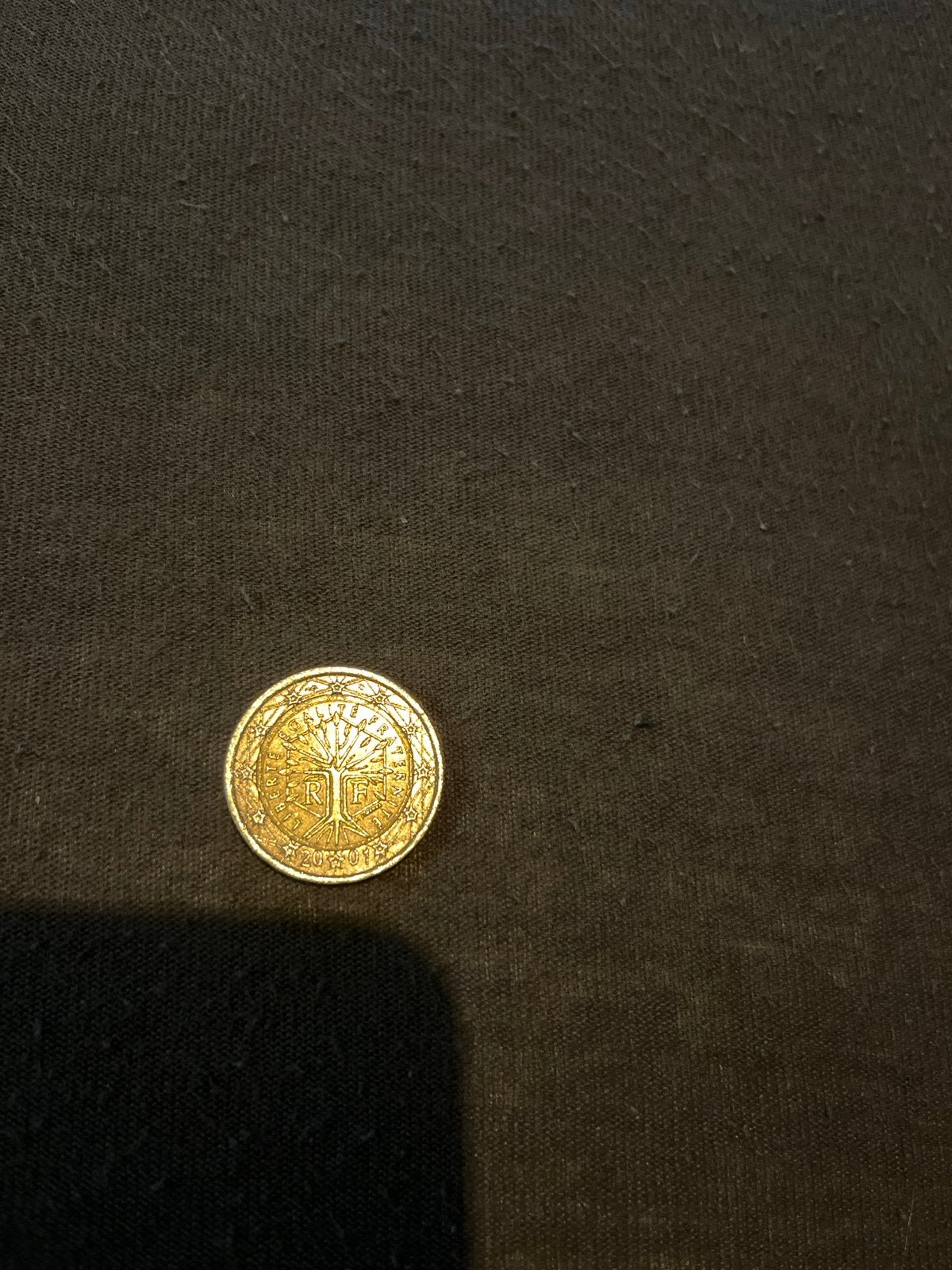 Zeldzame 2 Euro Munt - Boom des Levens 2001, Postzegels en Munten, Munten | Europa | Euromunten, Ophalen of Verzenden, Overige landen
