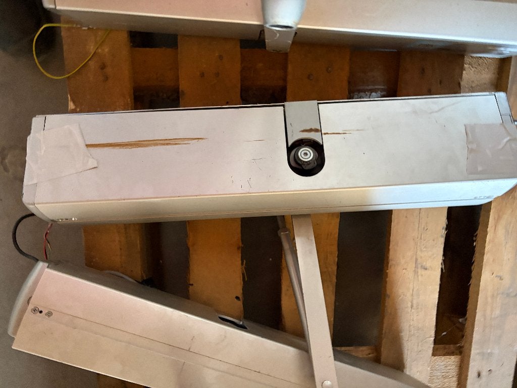 Deurdranger assa Abloy ED 200 ( 354 ), Doe-het-zelf en Verbouw, Hang- en Sluitwerk, Gebruikt, Overige typen, IJzer, Ophalen