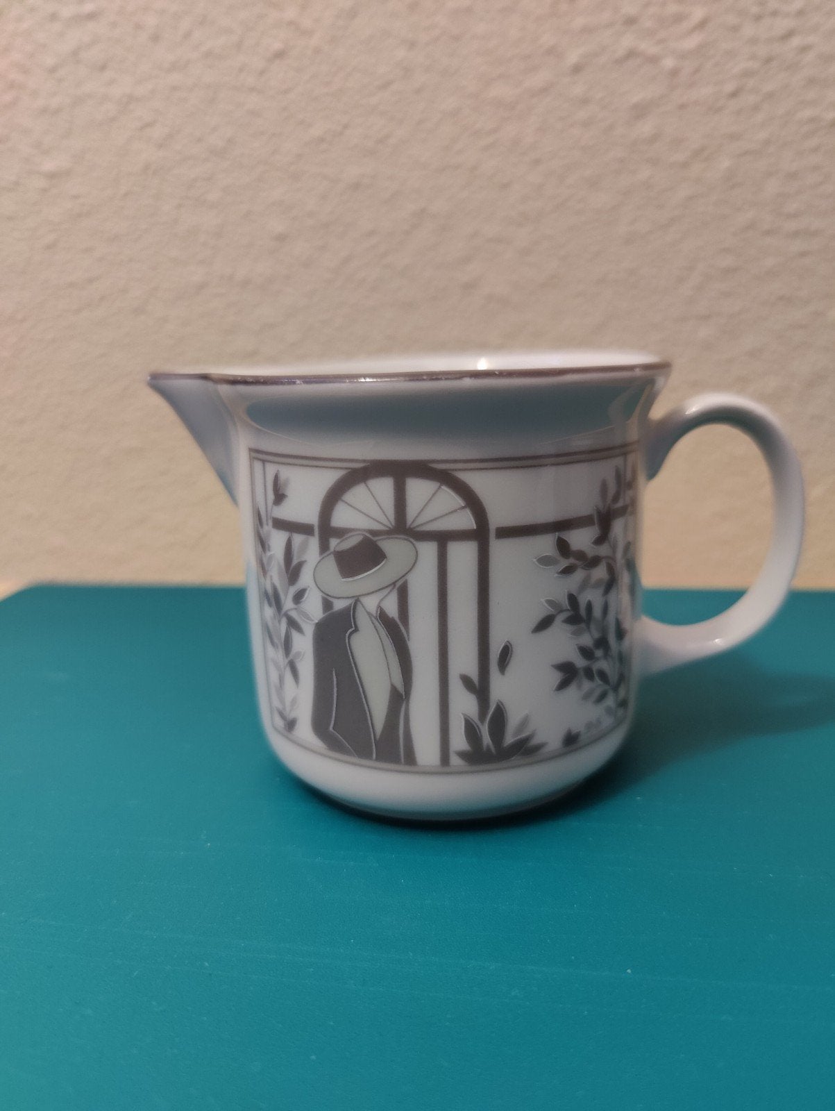 Vintage melkkannetje van Douwe Egberts, serie Monaco, Overige merken, Verzenden, Vintage, Zo goed als nieuw