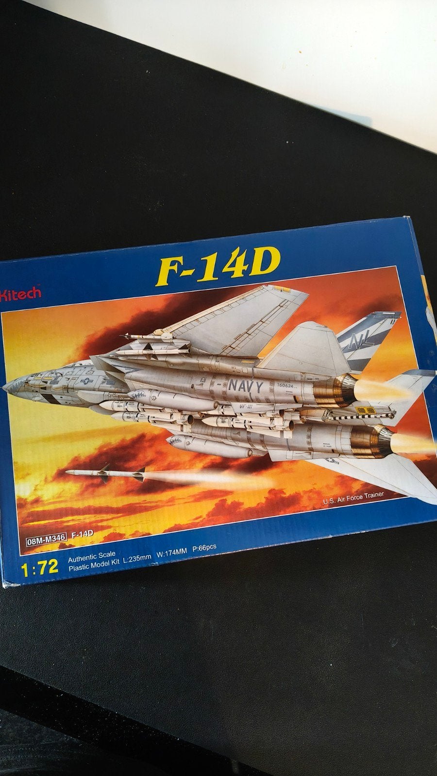 Model kit - Kitech F-14d, Hobby en Vrije tijd, Modelbouw | Vliegtuigen en Helikopters, Overige merken, 1:72 tot 1:144, Nieuw, Ophalen of Verzenden
