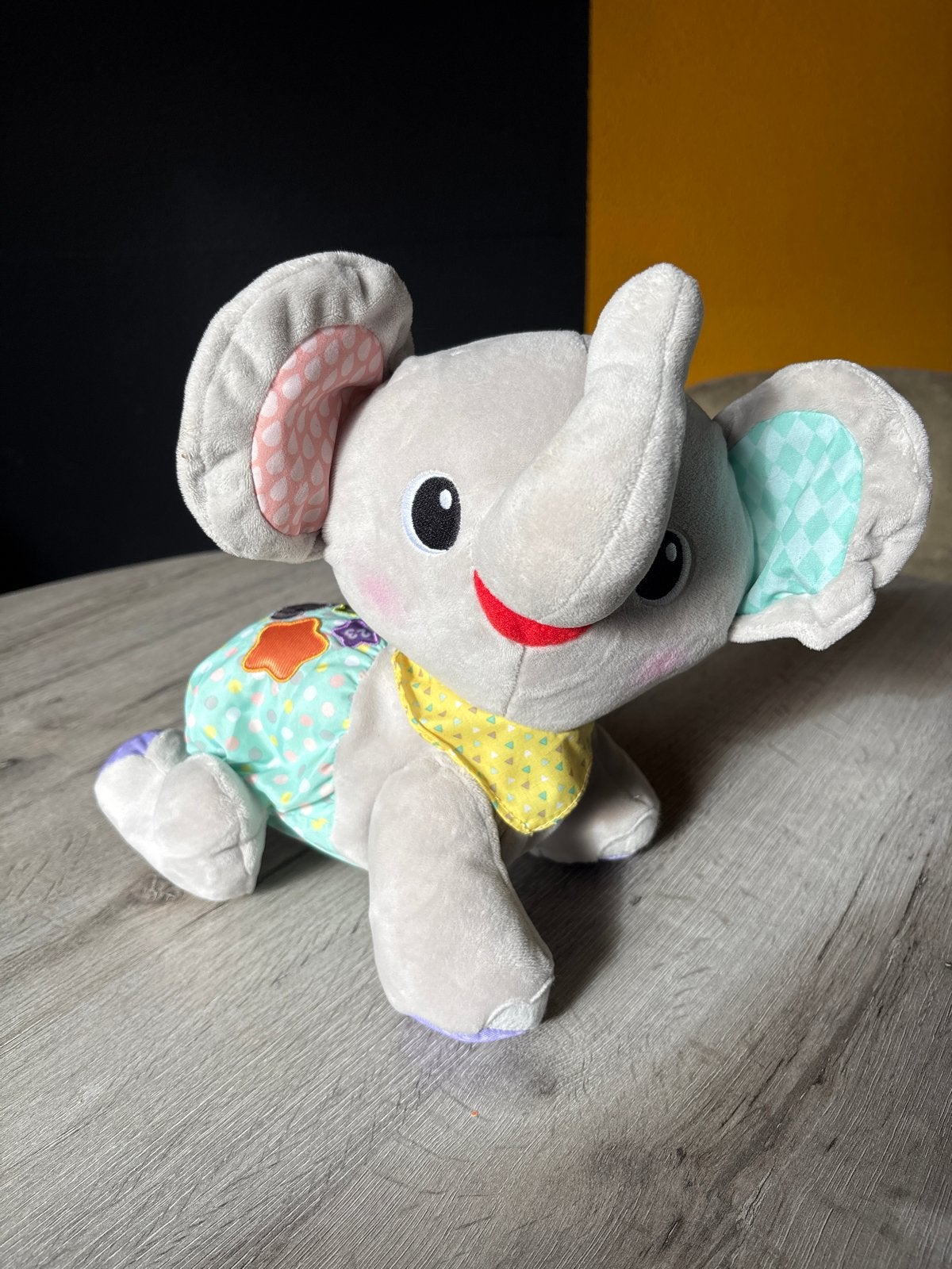 Vtech kruip en leer baby olifant, Kinderen en Baby's, Ophalen of Verzenden, Zo goed als nieuw, 6 maanden tot 2 jaar