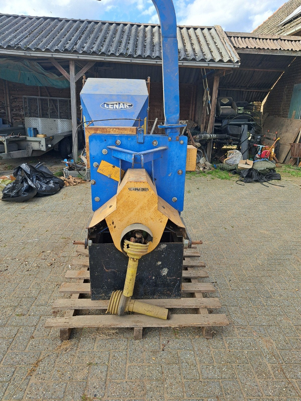 Te koop houtversnipperaar achter trekker, Tuin en Terras, Hakselaars, Ophalen