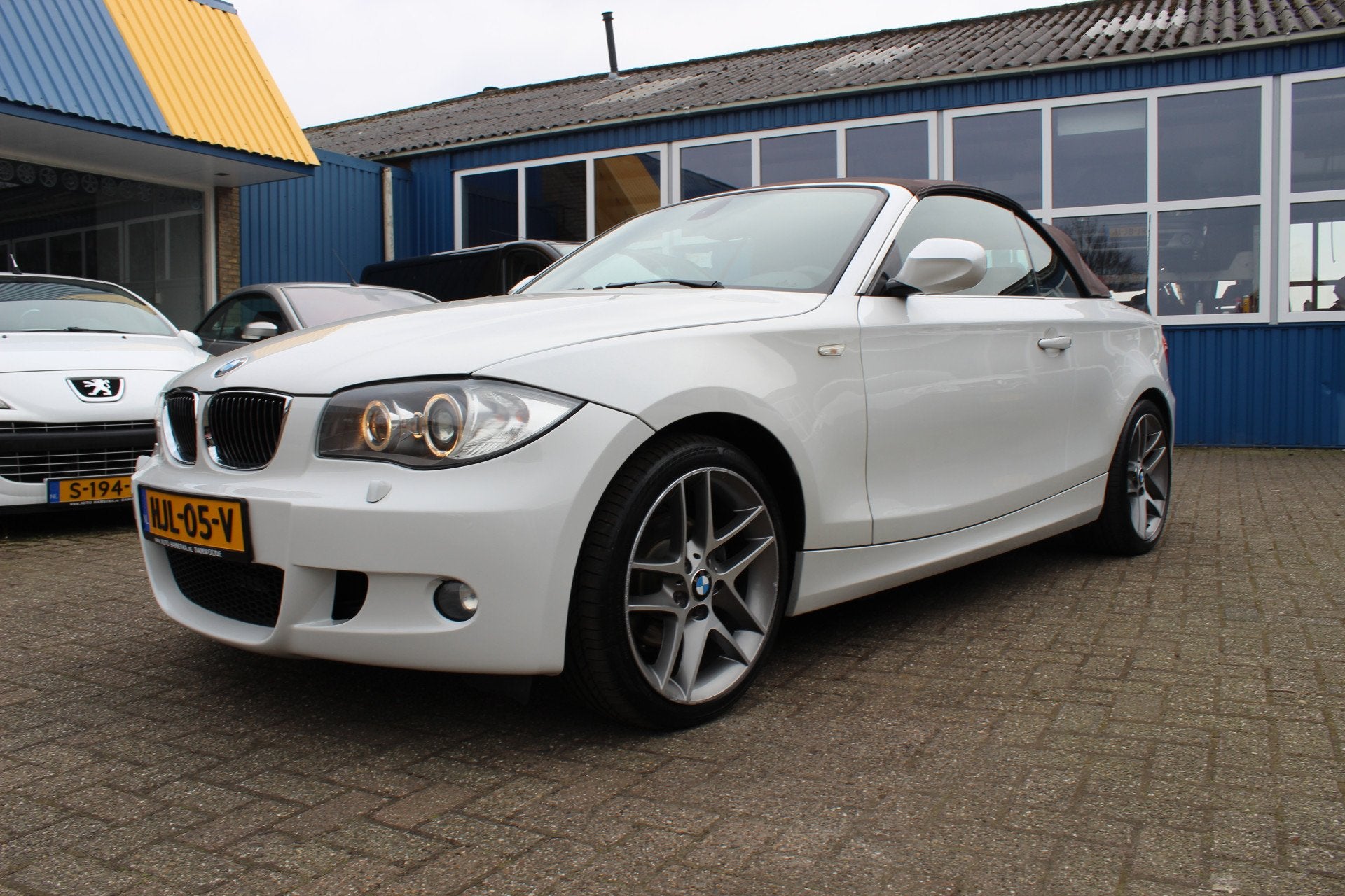 BMW 1 Serie Cabrio 118i "Limited Edition" Xenon - Leder - Au, Auto's, Euro 5, Achterwielaandrijving, Cabriolet, Wit