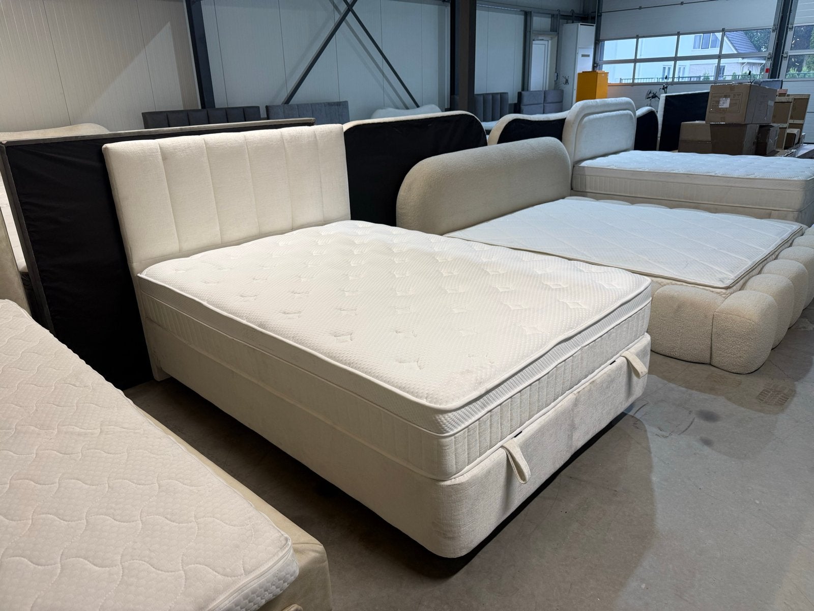 Boxspring 140x200 met opbergruimte, matras en topper, Huis en Inrichting, Ophalen, 140 cm, Stof, Nieuw