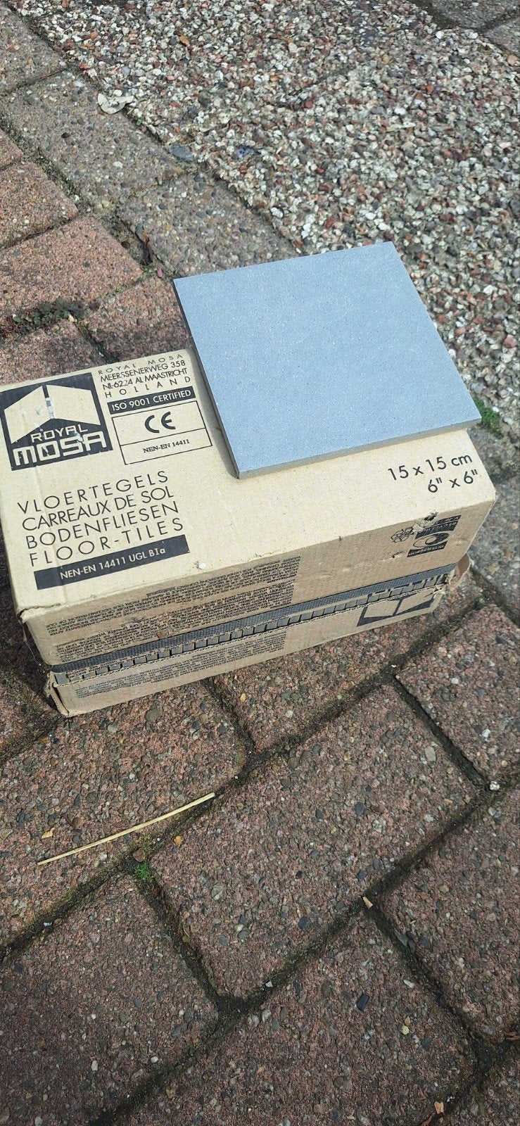 Ruwe grijze tegel van 15x15 +/- 5,5m2, Ophalen, Keramiek, Nieuw, Minder dan 20 cm