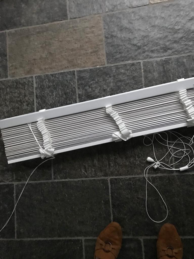 Houten Jaloezie wit, Ophalen, Wit, 50 tot 100 cm, Zo goed als nieuw