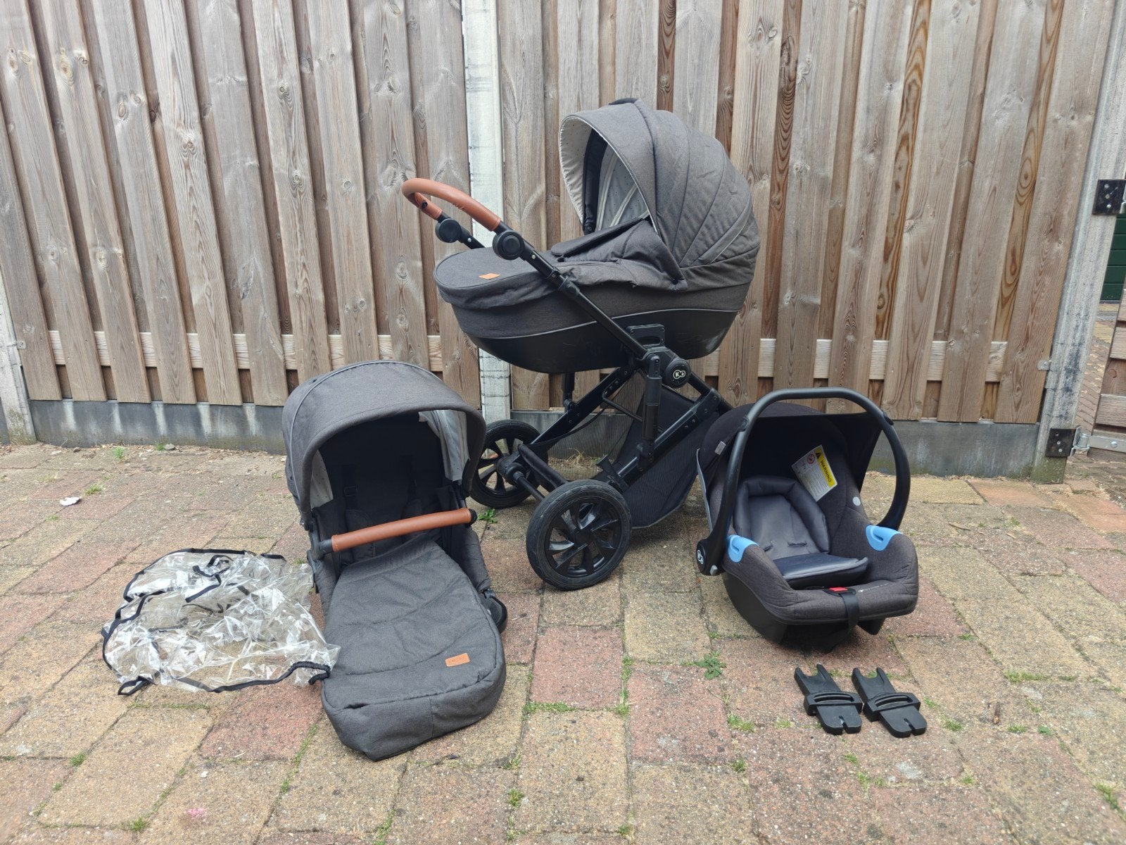 KinderKraft Combiwagen met Maxi-Cosi en accessoires, Gebruikt, Met autostoeltje, Combiwagen, Ophalen