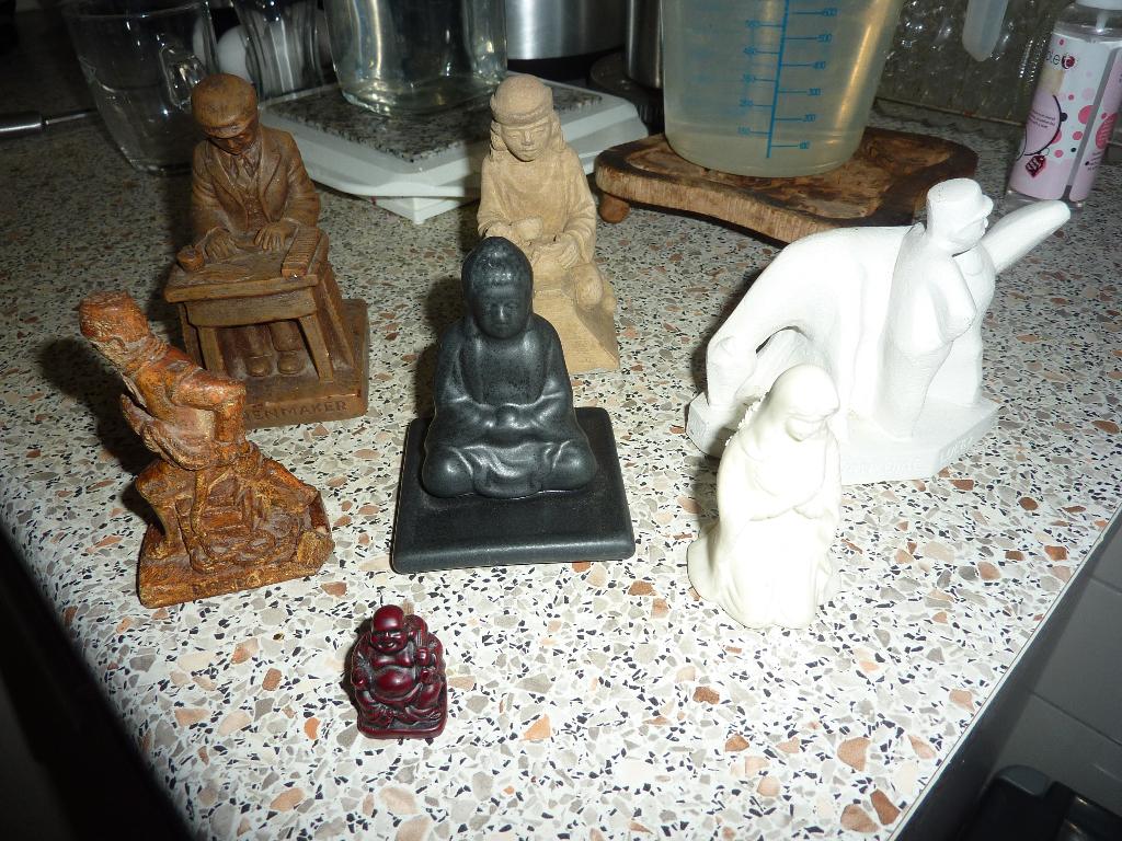 oude brocante beeldjes dorps gezichten- beroepen enz., Ophalen of Verzenden, Gebruikt, Mens