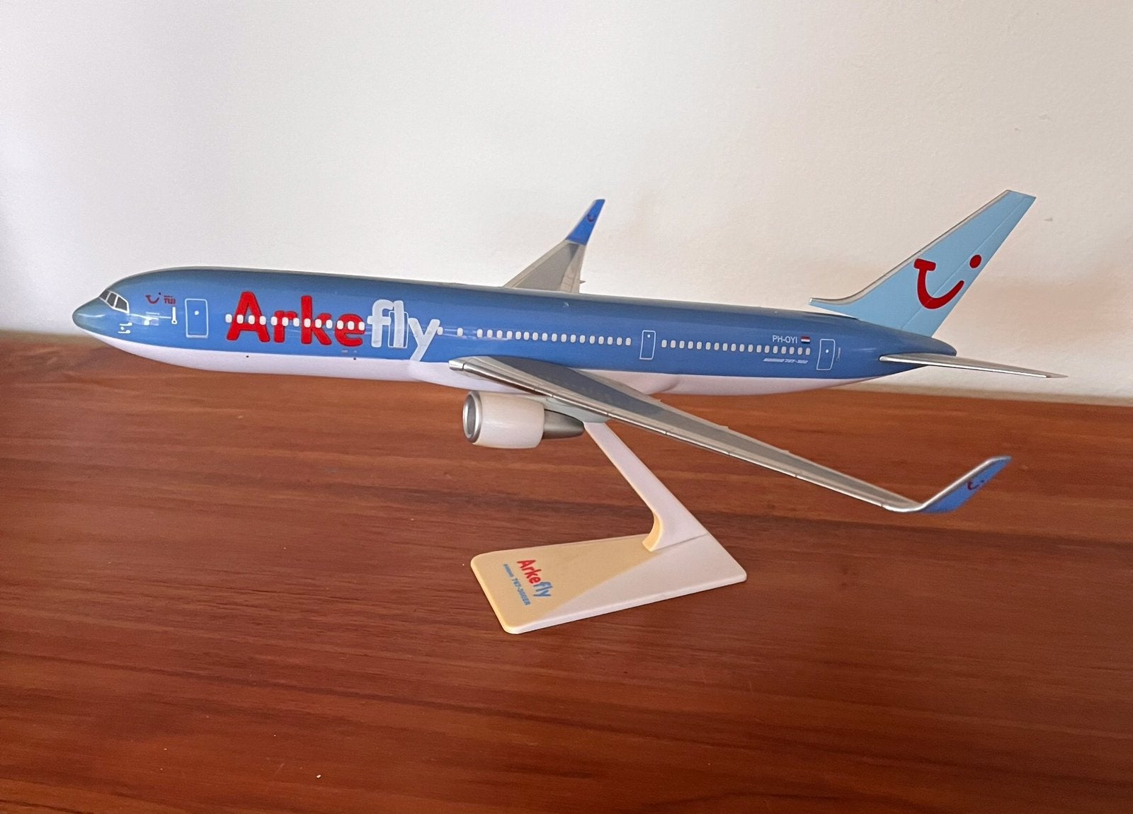 Boeing 767 300ER ArkeFly vliegtuig, Ophalen of Verzenden, Gebruikt, Schaalmodel