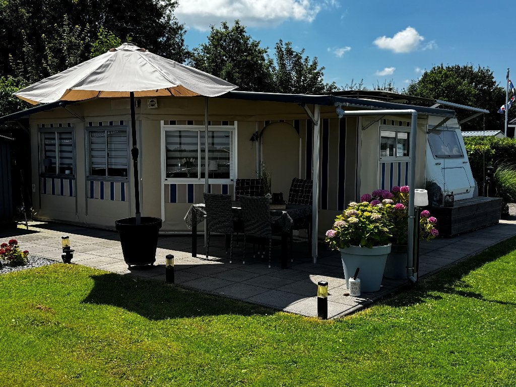 Caravan, Vast bed, Rondzit, Koelkast, 7 tot 8 meter