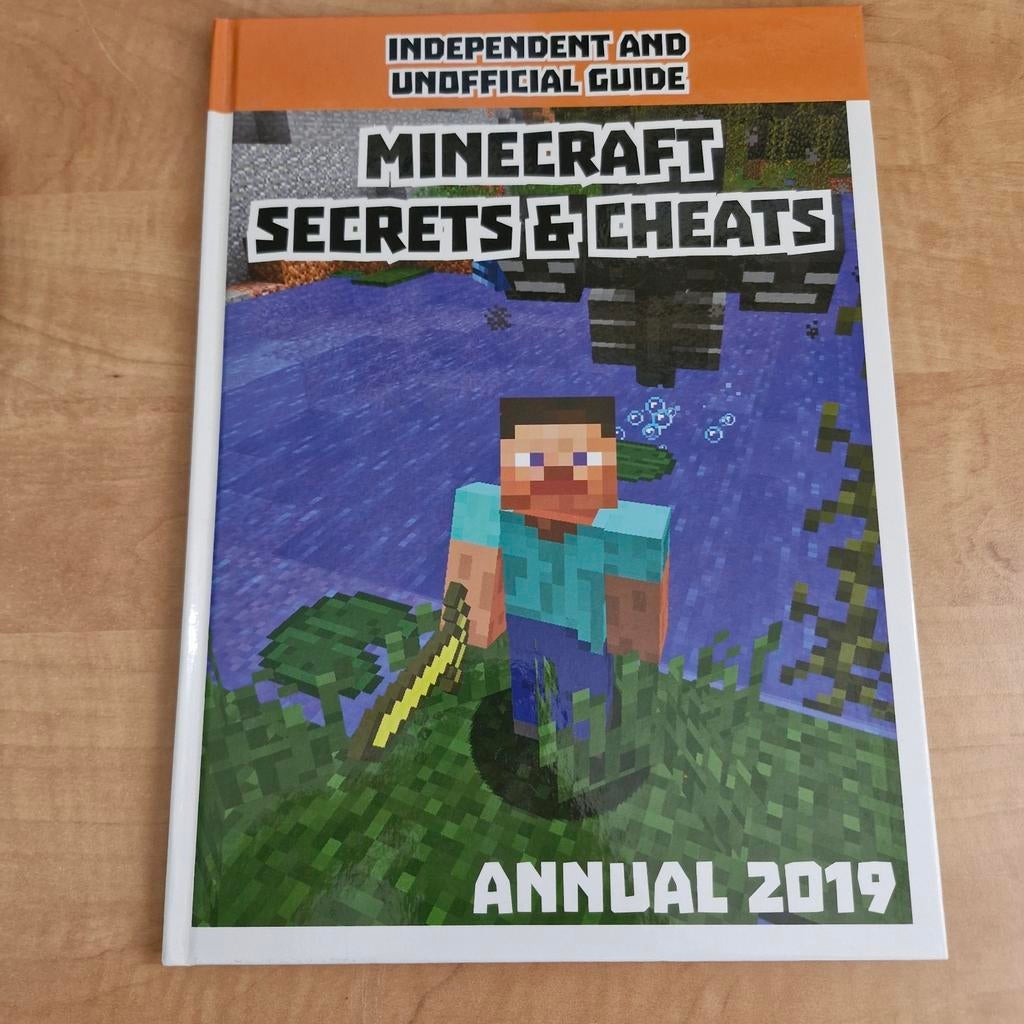 Minecraft Secrets & Cheats Annual 2019 Gids, Ophalen of Verzenden