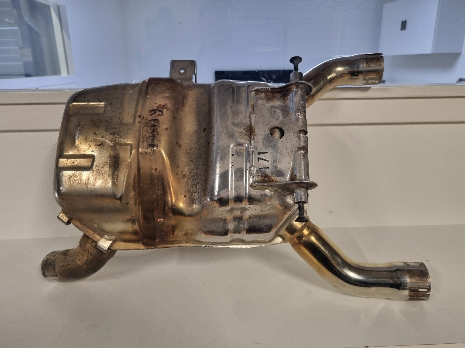 Nette Middendemper BMW R1150R R 1150 R uitlaat balanspot, Ophalen of Verzenden, Gebruikt