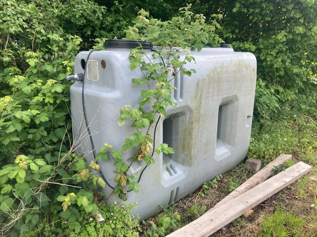 2000 liter regenwater tank, Tuin en Terras, Ophalen, Kunststof, Gebruikt, 150 liter of meer