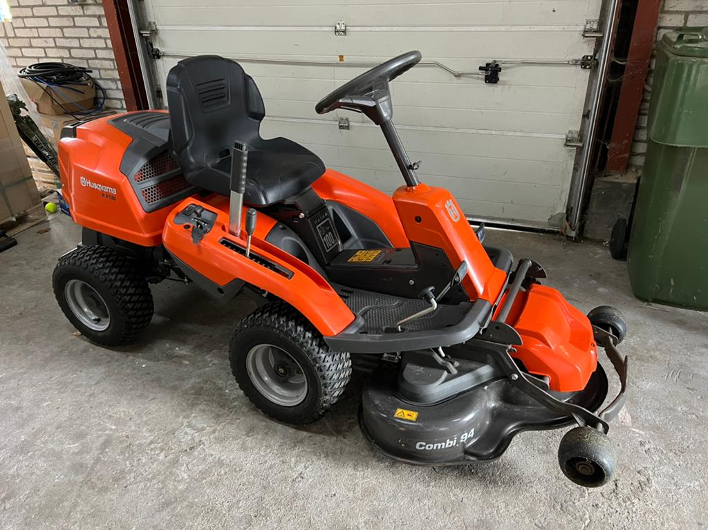 Husqvarna R213C Rider - 94 cm maaidek, Ophalen, Zo goed als nieuw, Mulchfunctie, 90 tot 120 cm