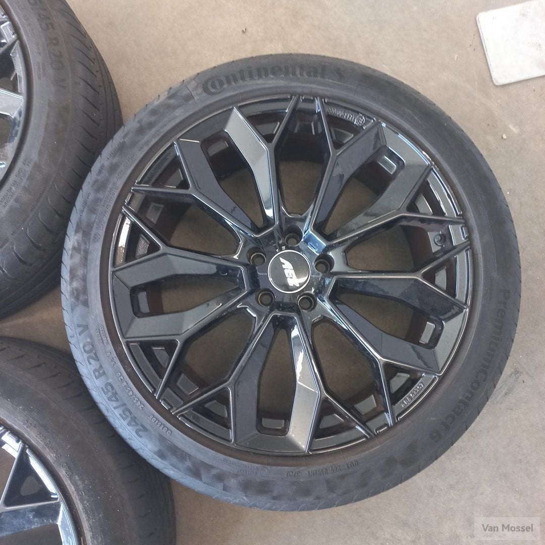 Porsche Cayenne Continental Premium Contact 6 245/45/R20 99V, -, -, Banden en Velgen, Ophalen of Verzenden