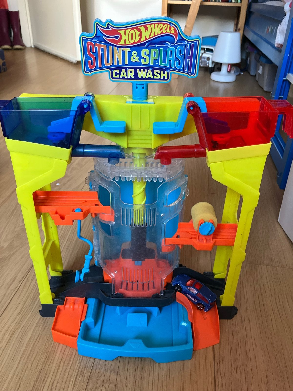 Hot Wheels Stunt & Splash, Trackbuilder en veel auto, Ophalen of Verzenden, Gebruikt