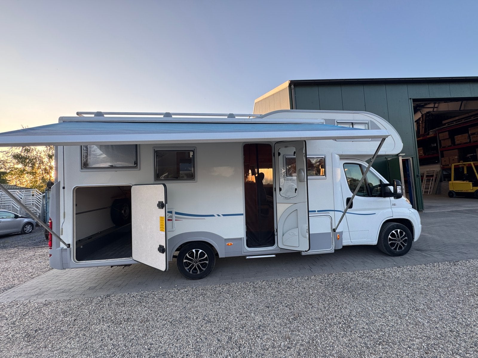 Premium Adria Coral 660 SP Luxe 6-persoons camper 2 airco's, Caravans en Kamperen, Ophalen, Gebruikt