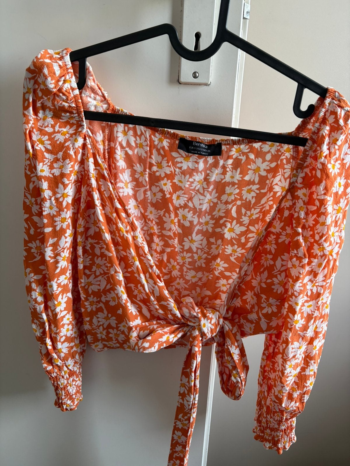 Bershka size S, Zwart, Ophalen of Verzenden, Zo goed als nieuw, Korte mouw