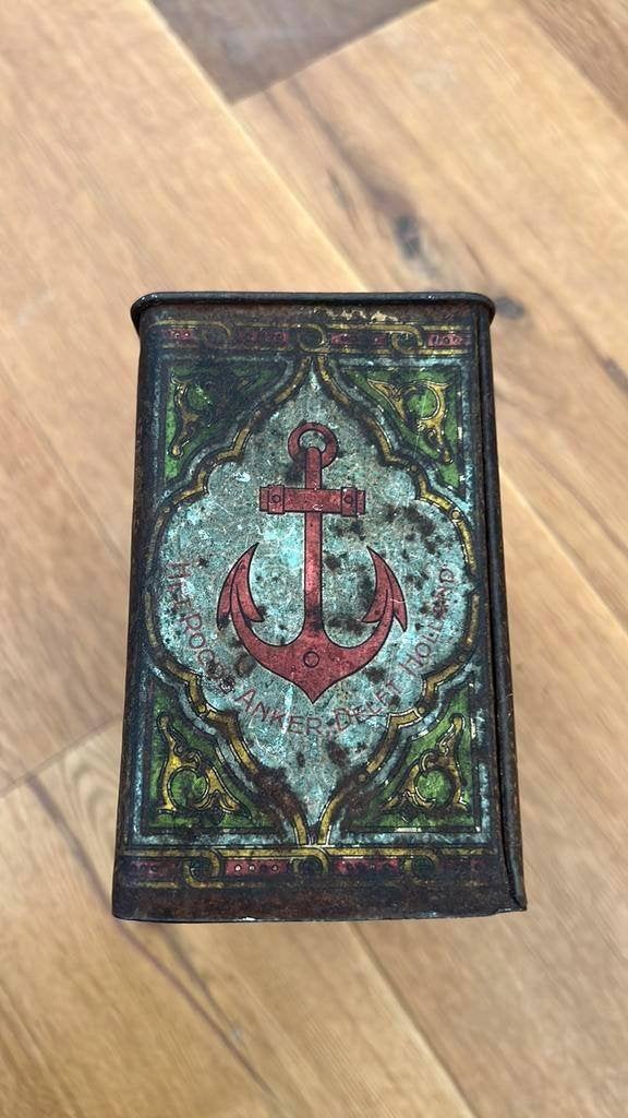 Het Rode Anker antiek sigarenblik Firma A. Hillen Delft, Ophalen of Verzenden, Gebruikt, Overige