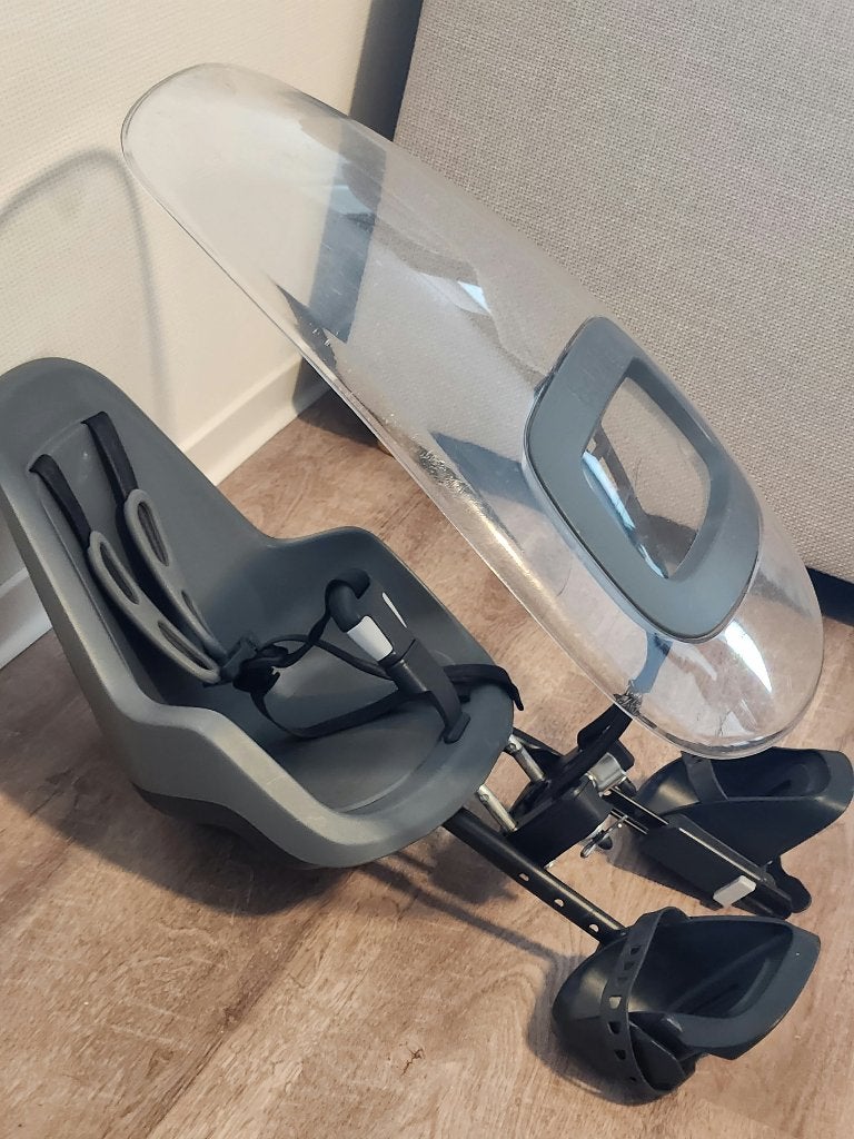 Complete Bobike ONE Mini Voorzitje + Windscherm (Urban Grey), Ophalen, Bobike, Gebruikt, Voetsteuntjes