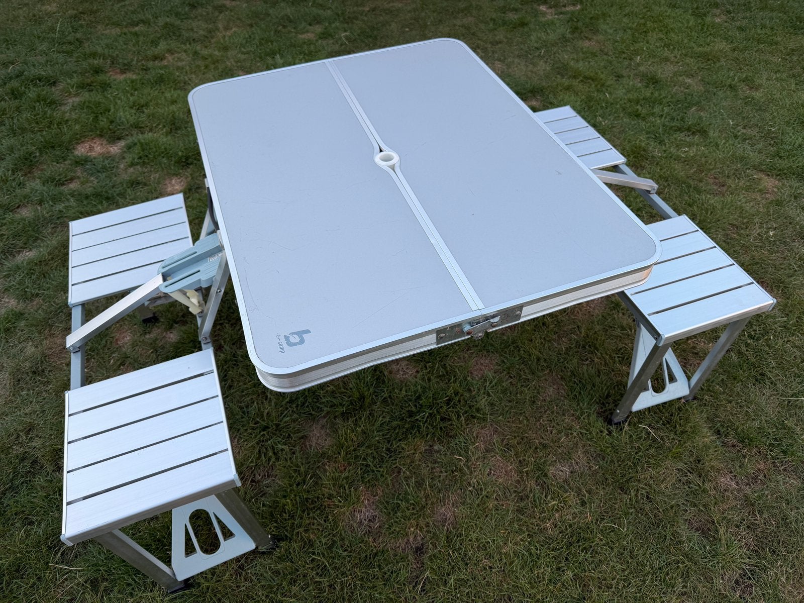Bo-Camp picknicktafel aluminium, Ophalen, Zo goed als nieuw, Campingtafel