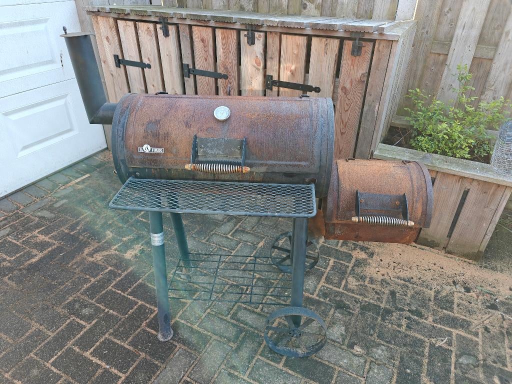 BBQ El Fuego Edmonton houtskoolgrill en off-set smoker, Tuin en Terras, Houtskoolbarbecues, Ophalen, Gebruikt, El Fuego