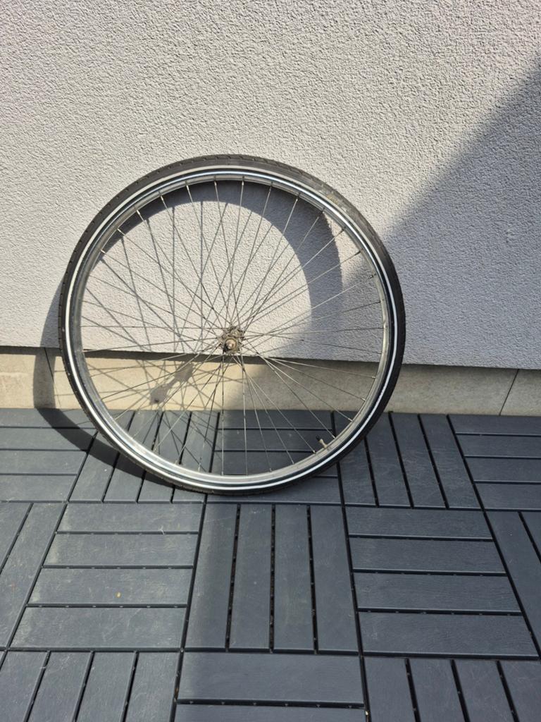 Voorwiel  voor Oma fiets 28 keer 1/2, Fietsen en Brommers, Fietsonderdelen, Wiel, Gebruikt, Elektrische fiets, Ophalen of Verzenden