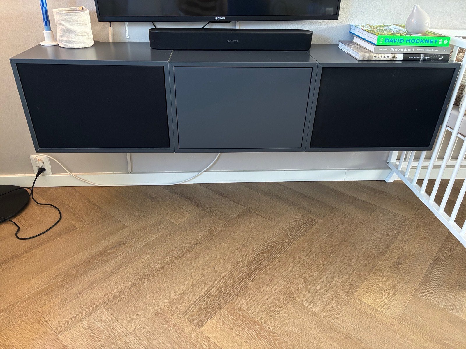 Bolia mediameubel, Ophalen, Zo goed als nieuw, 25 tot 50 cm, Minder dan 100 cm