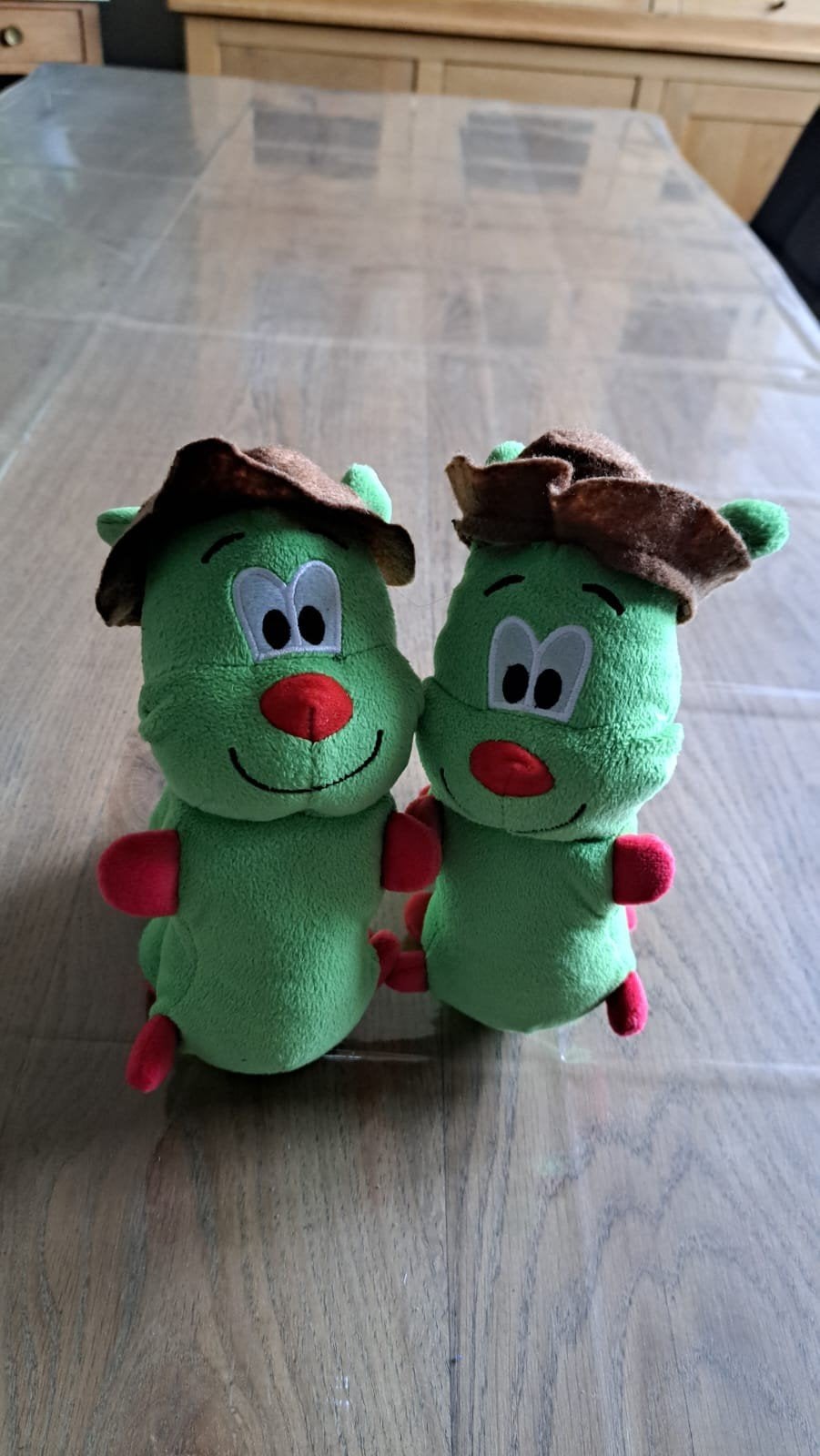 tweeling ferero kinder chocolade rups knuffels, Kinderen en Baby's, Groen, Overige karakters, Overige typen, Ophalen of Verzenden