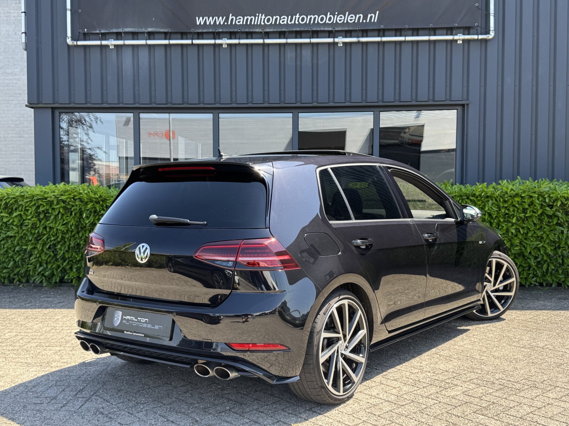 Volkswagen Golf 7,5 R Performance 2.0 TSI 301pk 4Motion DSG, Automaat, 1525 kg, Gebruikt, Zwart