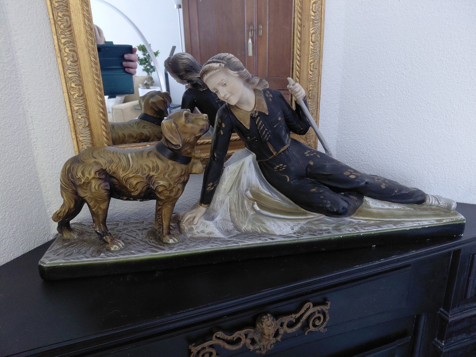 Art Deco Beeld dame met Hond  Prop Peccholi circa1920 1949, Ophalen, Gips, 50 - 100 cm, Gemerkt