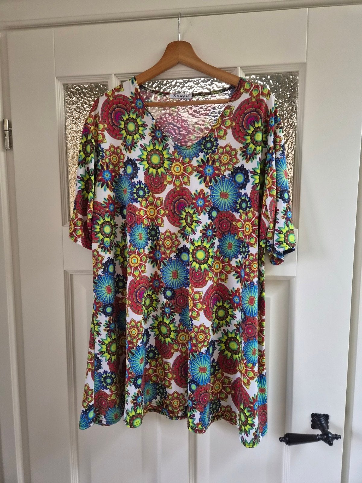Magna Tuniek/Shirt met kleurrijke print, maat 48/50, Kleding | Dames, Meerkleurig, Blouse of Tuniek, Ophalen of Verzenden, Magna
