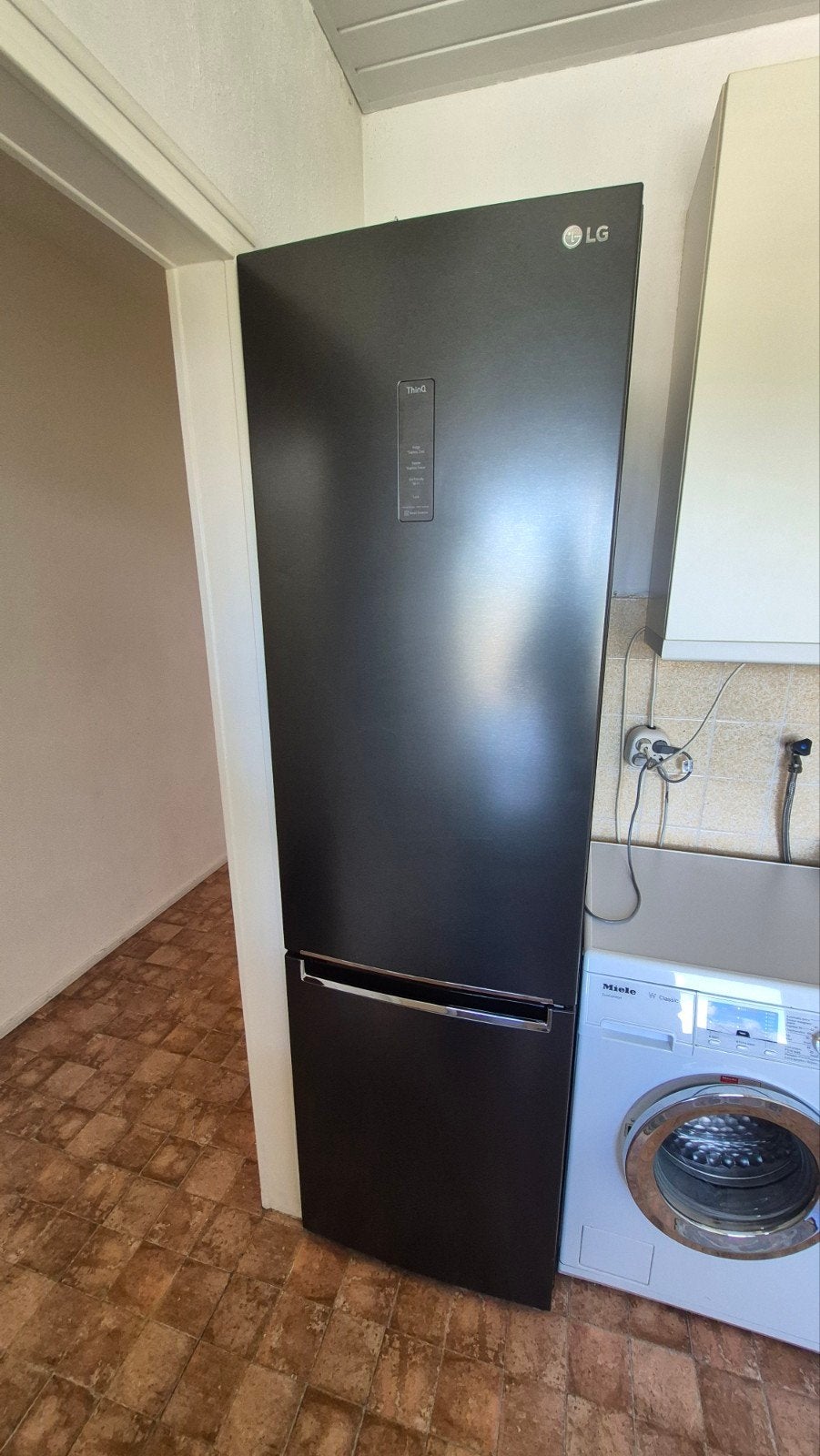 LG ThinQ Smart Inverter Koelkast met Vriezer - 203cm hoog, Ophalen, 200 liter of meer, 60 cm of meer, Met aparte vriezer