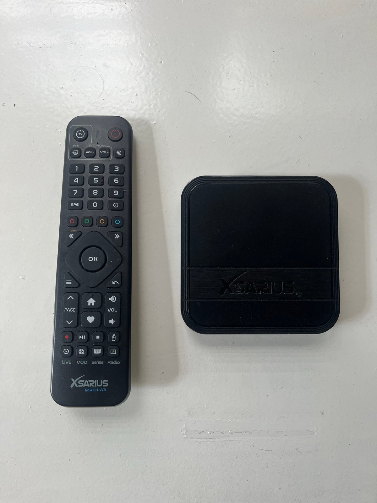 Xsarius Pure 2+ IPTV Box met afstandsbediening, Ophalen, Zo goed als nieuw, HDMI, Zonder harde schijf