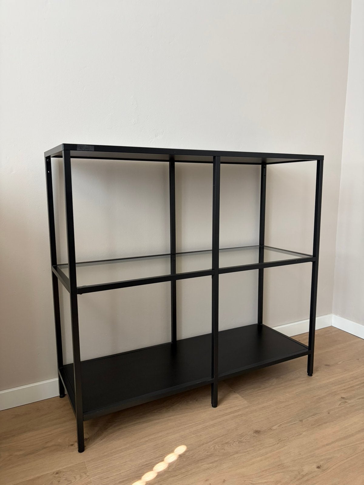 Ikea kastje zwart, Ophalen, Zo goed als nieuw