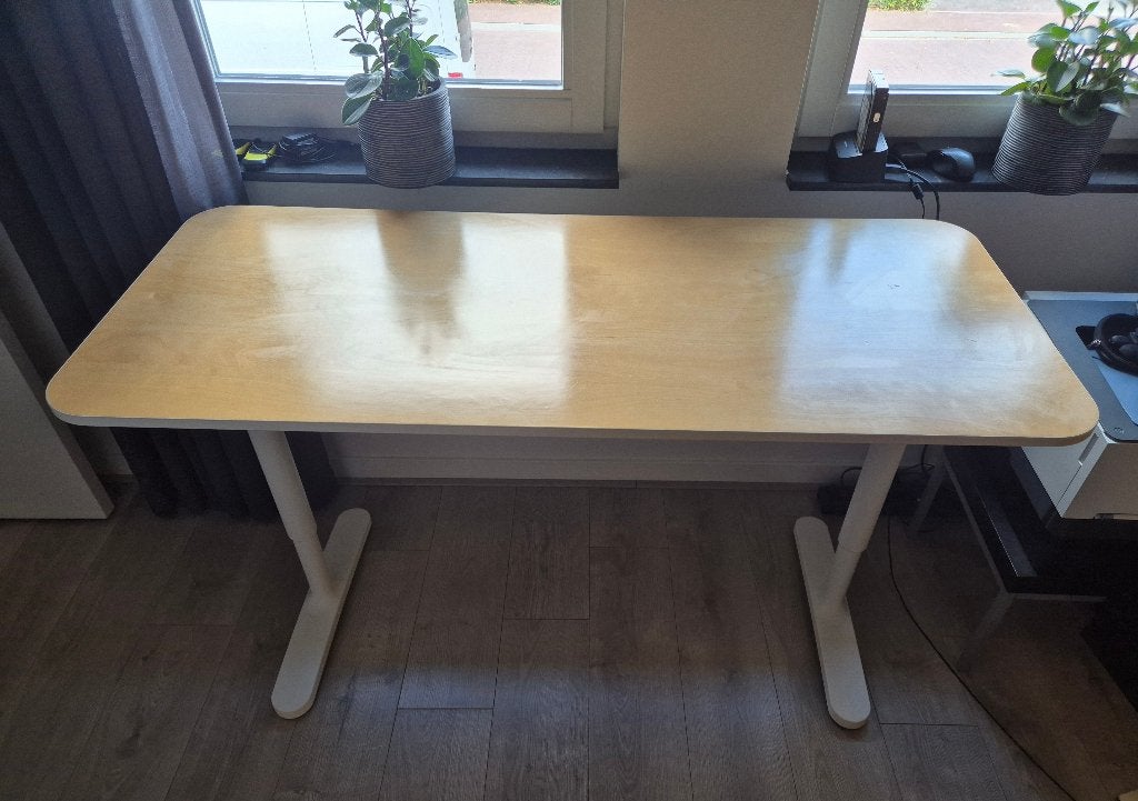 Ikea Bekant bureau 60x140 cm evt. incl. bureaustoel, Ophalen, Gebruikt, Hout, Bruin