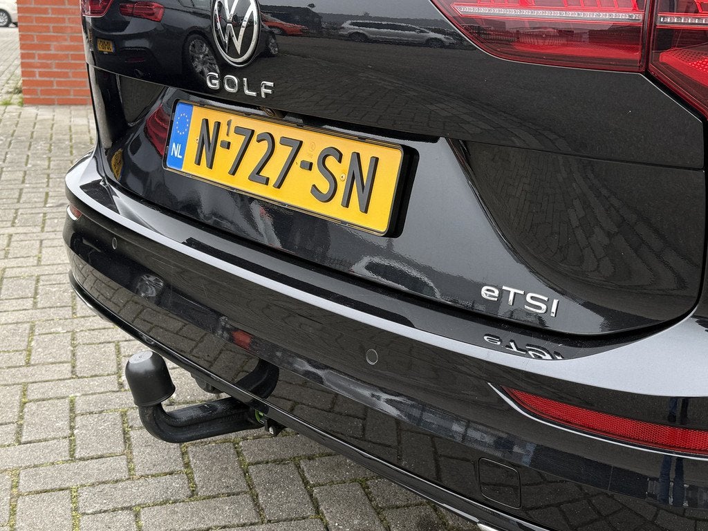 Volkswagen Golf 1.5 eTSI R-Line Business+  Vitrual cockpi, Auto's, Volkswagen, 12 maanden, 4 cilinders, Zwart, Origineel Nederlands