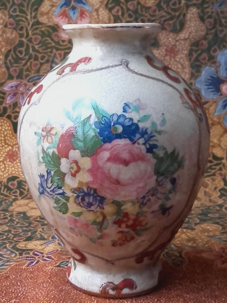 Mooi stel antieke porseleinen vaasjes uit Japan 13 cm., Ophalen of Verzenden
