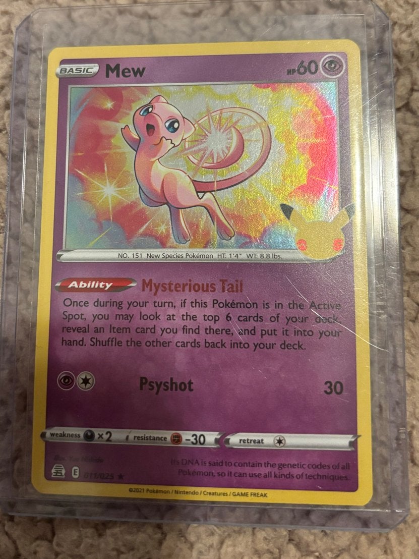 Mew Pokémon kaart Celebrations 25th Anniversary, Ophalen of Verzenden, Zo goed als nieuw, Losse kaart, Foil