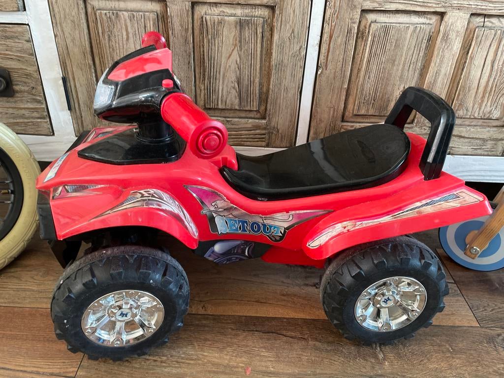 Rode kinderquad met geluid - Gebruikt, Ophalen, Gebruikt, Loopvoertuig