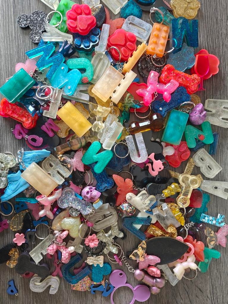 212 epoxy figuren, sleutelhangers, bedels, hangers, Ophalen of Verzenden, Nieuw, Bedel