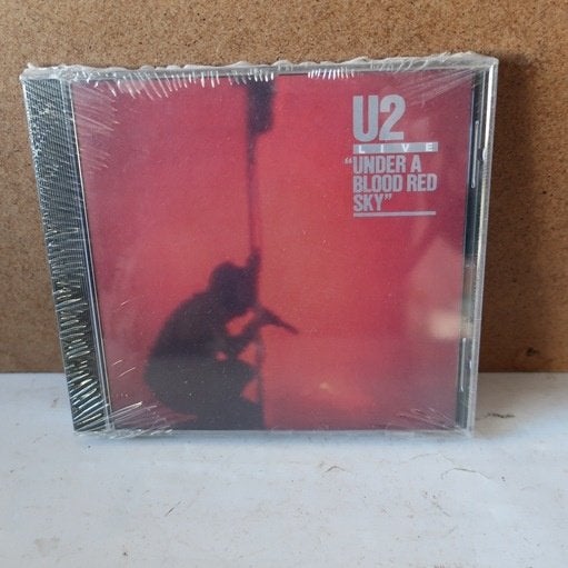 U2 Under A Blood Red Sky CD nieuw in factory seal, Ophalen of Verzenden, Nieuw in verpakking, Rock