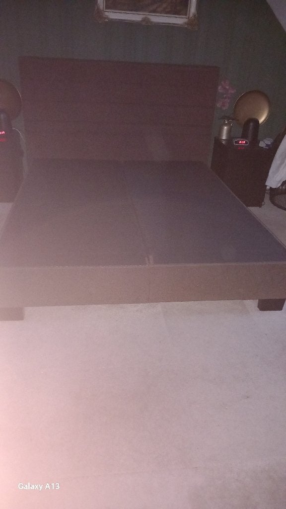 gratis boxspring, Ophalen, Gebruikt, Bruin, Tweepersoons