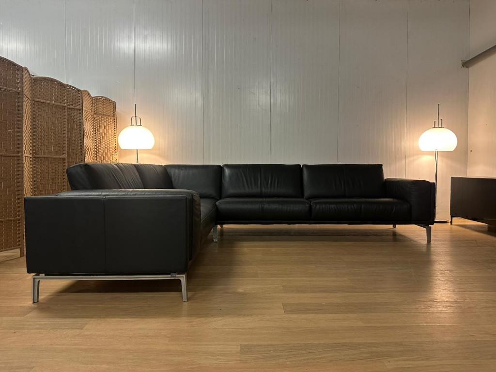 NIEUWSTAAT Leolux Bellice Hoekbank Leer NP €14.500, Leolux, https://www.leolux.nl/, Hoekbank, 300 cm of meer
