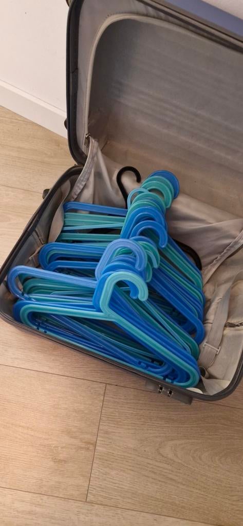 Ikea kinder kledinghangers, Ophalen, Kinderen