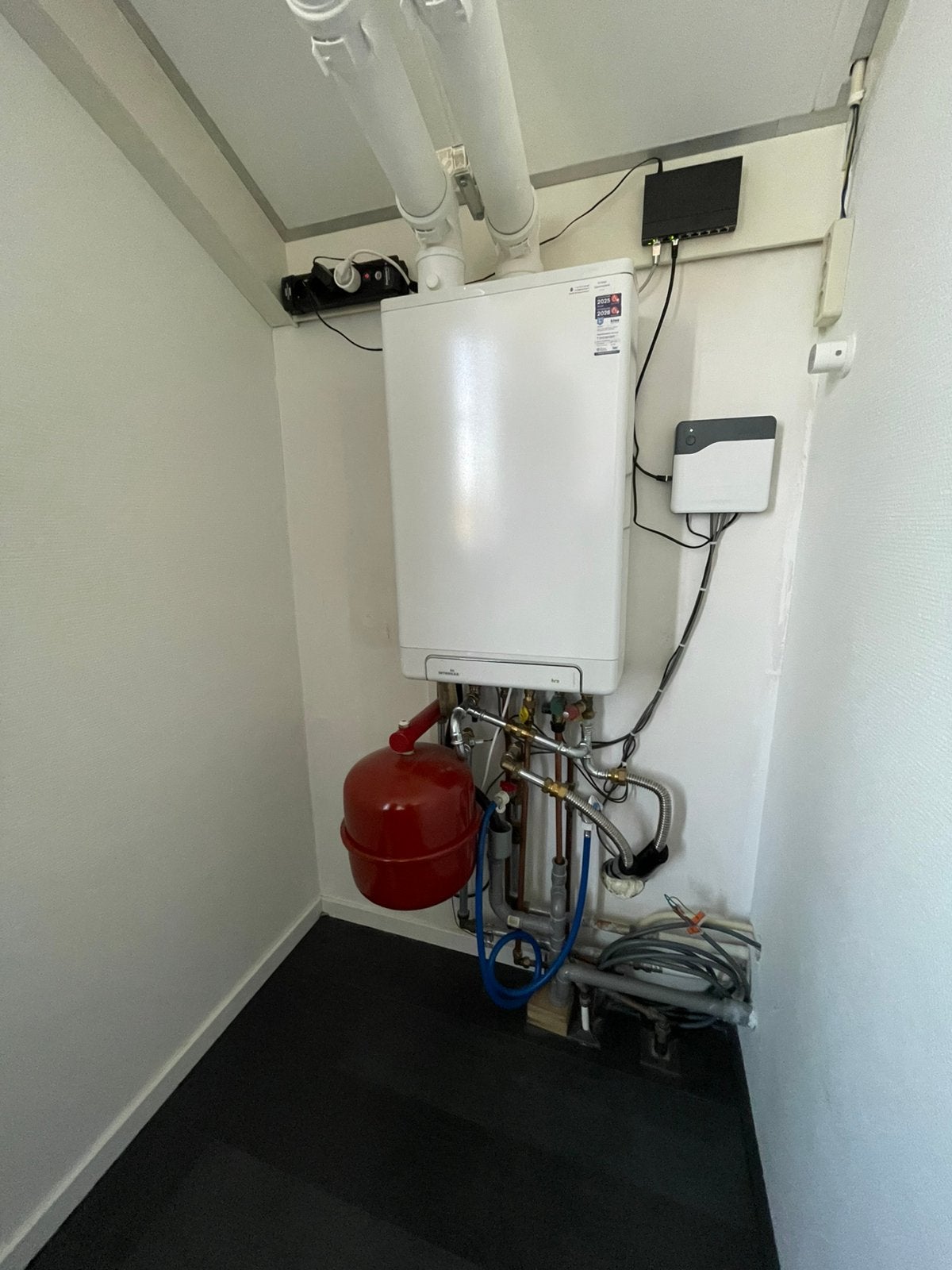 Te koop CV ketel Intergas 36/30 (4jr oud), Doe-het-zelf en Verbouw, Verwarming en Radiatoren, Ophalen, 30 tot 80 cm, Hoog rendement (Hr)