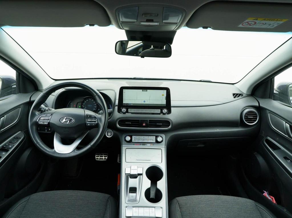 Hyundai Kona EV Comfort 64 kWh 3-Fase | SOH 100% | Navigatie, Stof, Gebruikt, Zwart, Blauw